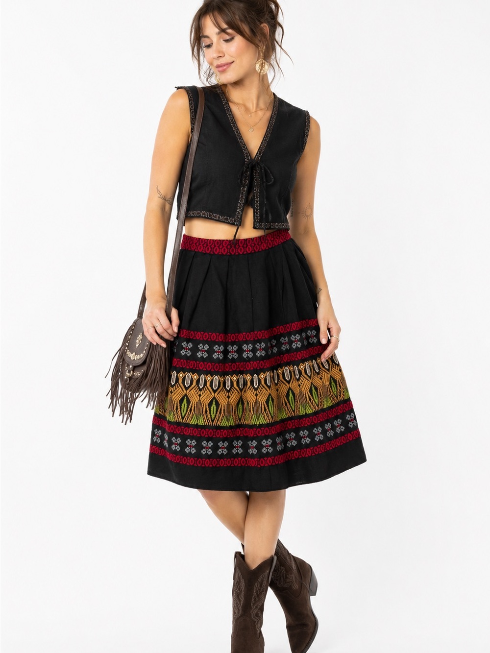 Vintage Lanza Mex Embroidered Folk Skirt Black Red Boho Prairie Midi Skirt